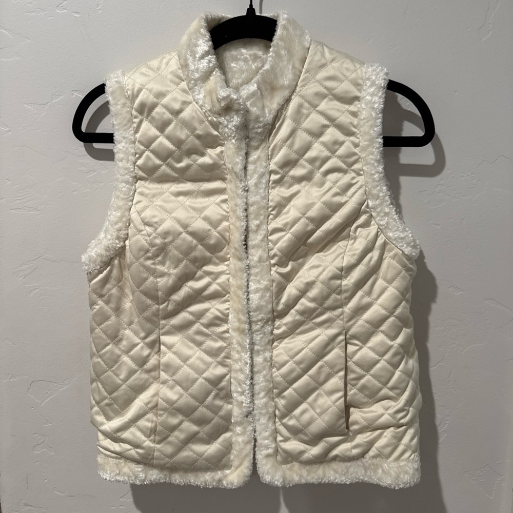 Lauren Ralph Lauren Reversible Quilted to Faux Persian Lamb Fur Cream Vest XS